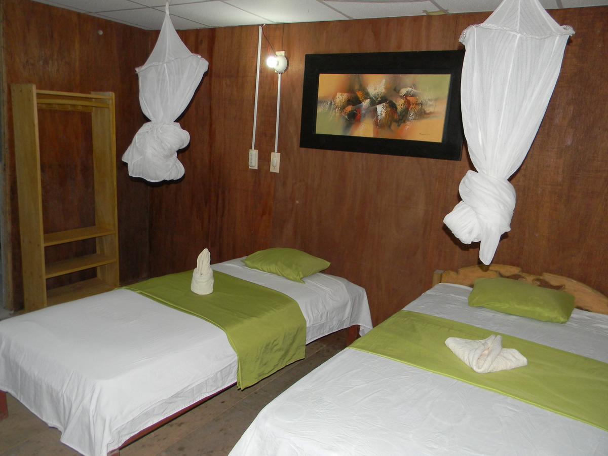 Jacamar Lodge Expeditions Iquitos Exterior photo